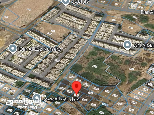 فرصه ممتازه ارض بسور ال حديد ع شارعين امامي وخلفي وقريب مجمع دار الزين.