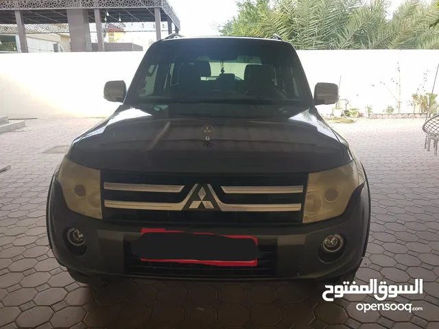 Mitsubishi Pajero 2012 in Sharjah