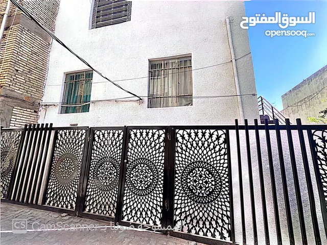 76 m2 5 Bedrooms Townhouse for Sale in Baghdad Adamiyah