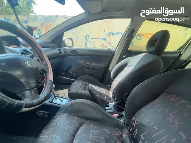 بيجو 206 2005 بحالة جيدة للبيع