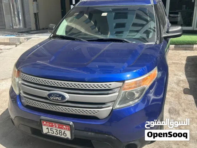 Ford Explorer clean car
