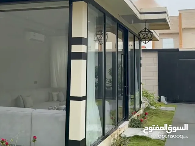 لخدمتكم في ادارة وتاجير عقاركم بالكامل او بشكل جزئي