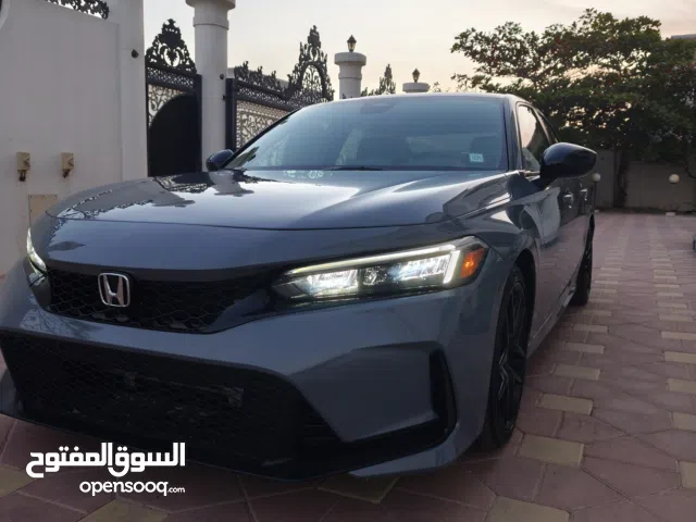 2025 هوندا سيفيك / سبورت/ تنفس طبيعي/ محرك بنزين / صيانة كاملة/ أوراق الجمارك
