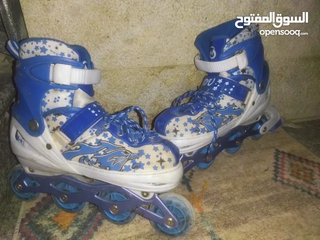 بوت عجال 8عجلات بشكل عامودي