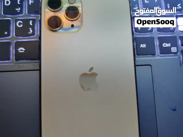 ايفون 11 ابرو البطارية 100 الشاشه اصلي التلفون شبه جديد استعمال اقل من سنه