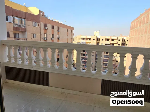160 m2 3 Bedrooms Apartments for Sale in Giza Haram