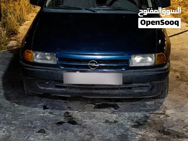 1993 أوبل استرا Design