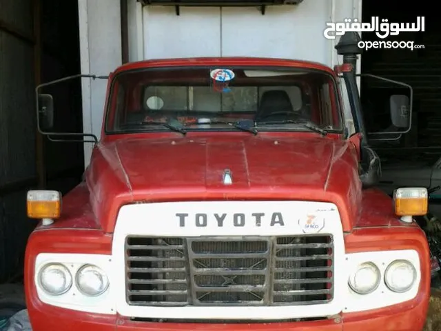 شاحنة تويوتا موديل 90 جديد