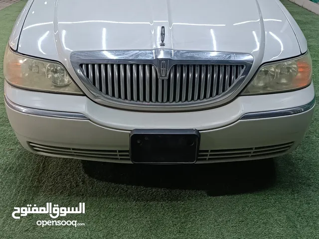 لينكولن تاون كار 2007