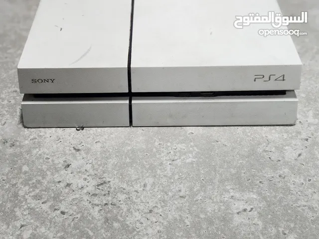 جهاز ps4 بحاله ممتاز للبيع مع 2 وحدات تحكم اصليات متوفر توصيل لكل الخارطه