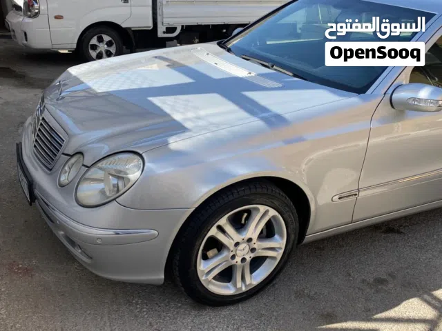 كوشوك بريدجستون 17 انش مستعمل مع الجنط 350د جنط مع كوشوك  طمبونات 211 بنوراما 2004 مع مرشات 200د