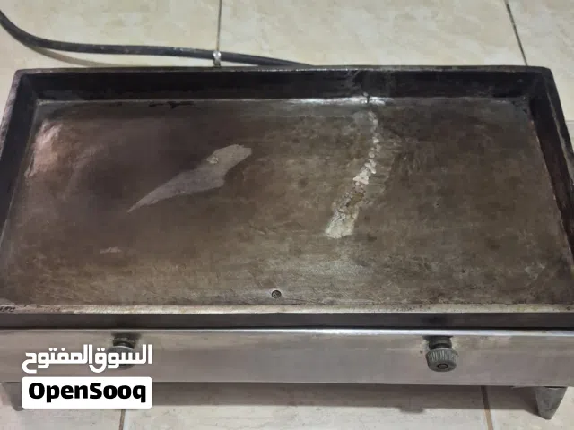(للبيع معدات) (مطعم حلويات)  (كفي شوب ايس كريم)  معدات * بحالة * الوكاله *