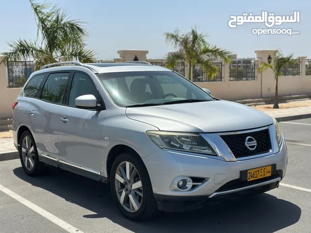 Used Nissan Pathfinder in Muscat