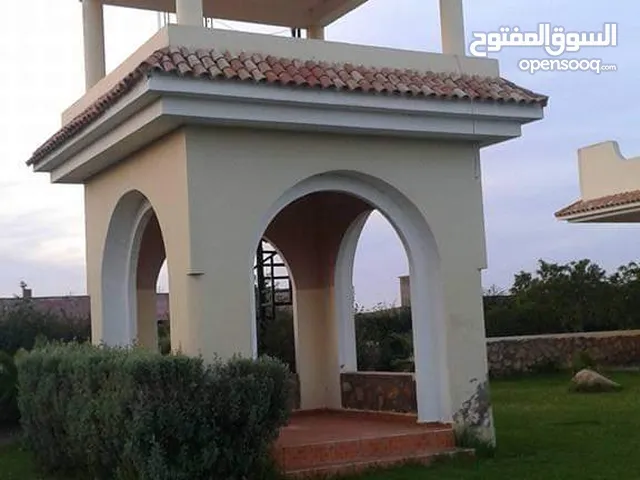 300 m2 More than 6 bedrooms Villa for Sale in Casablanca Sidi Rehal