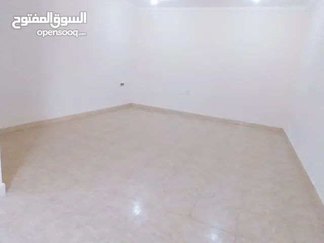 شقةللعائلات بأم عبيرية شاملة وبدون عمولة