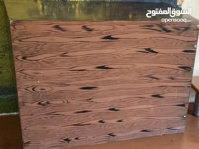 للبيع اثاث مكتب طاولات كمبيوتر ومكاتب استقبال  ودولاب ارشيف