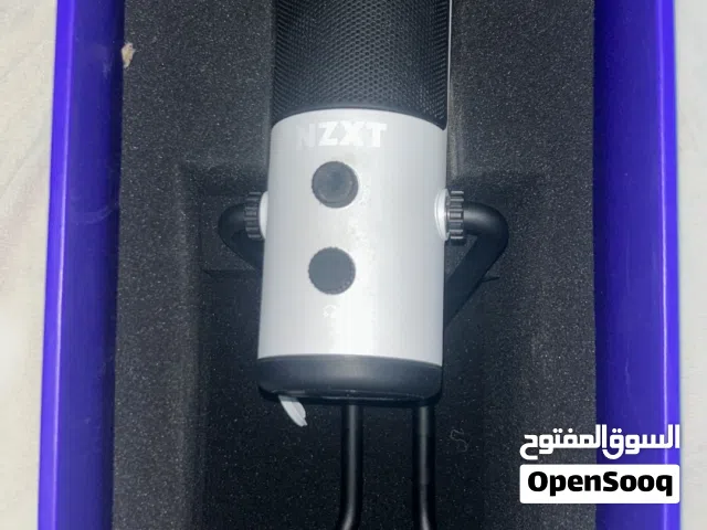 مايك من nzxt مستعم
