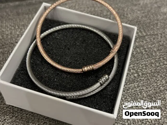 اكسسوارات فضي ونحاسي للبيع بسعر قليل