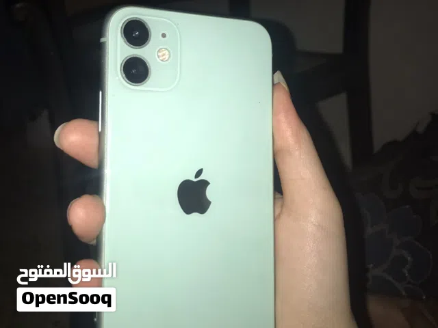 Apple iPhone 11 128 GB in Al Karak
