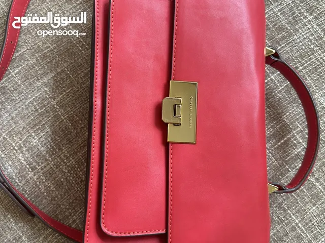 CHARLES & KEITH