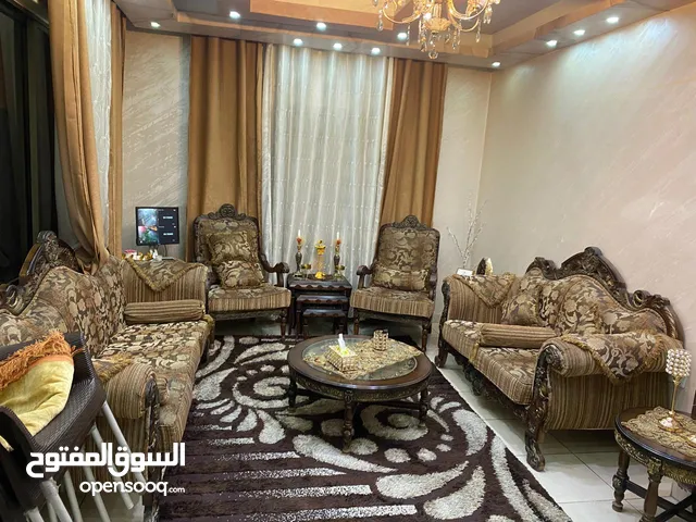 كنب غرفة ضيوف للبيع بسعر مناسب