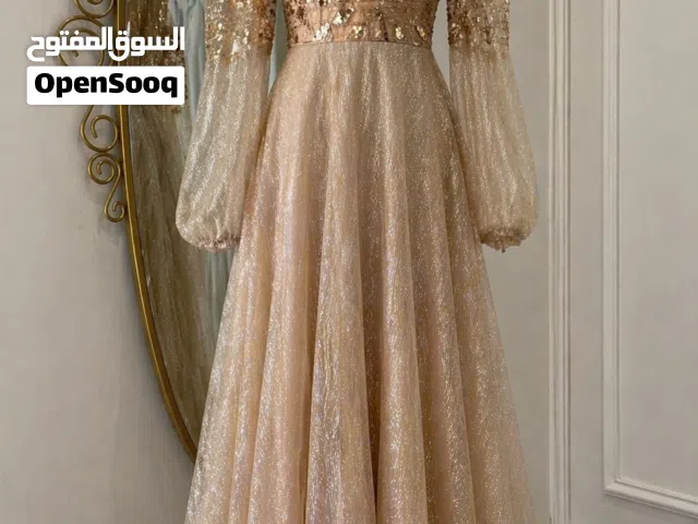 فستان سهرة لون ذهبي تفصااال