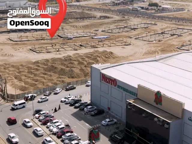 أقوى الفرص الاستثماريه لتملك المحلات التجاريه في قلب بركاء وعلى اول خط رئيسي من شارع العام مع سحر
