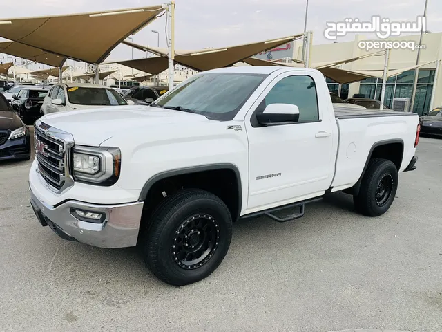 Used GMC Sierra in Sharjah