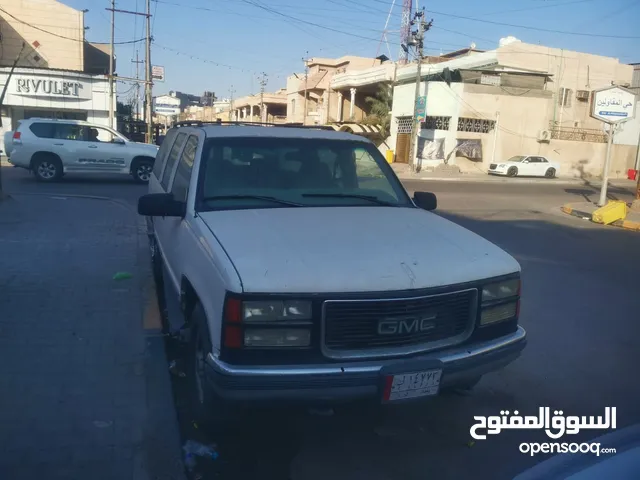 Used GMC Suburban in Basra