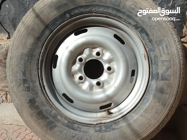 Other 16 Tyre & Rim in Sana'a