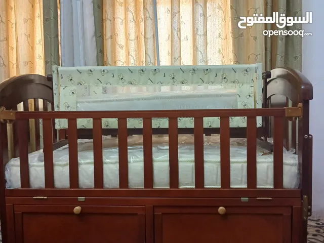 تخت بيبي جميل