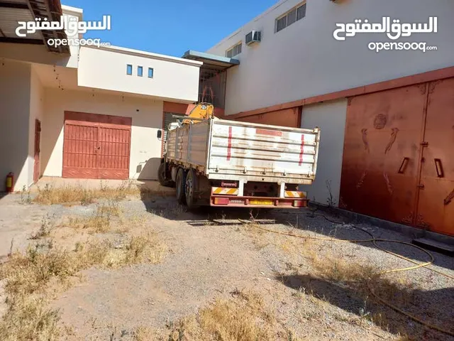 مخزن للايجار صناعي او تخزين 800 متر دورين مشروع الهضبة
