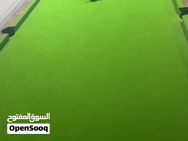 طاولة بلياردو مستعملة مع الكور