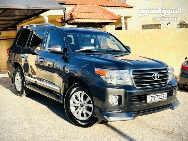 Used Toyota Land Cruiser in Zarqa