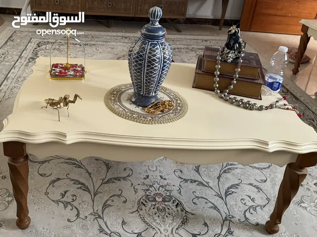 طاولة صالون لوح زان ومعاها 4طاولات تقديم