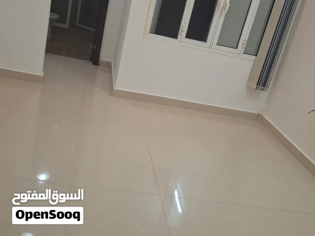 room available  for rent