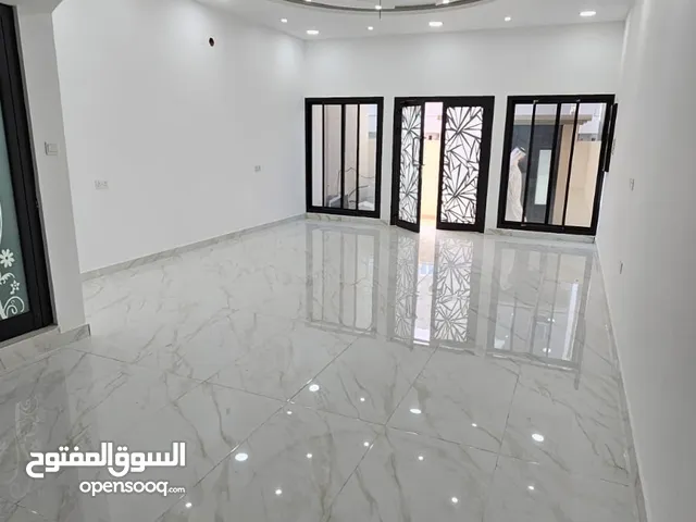 250m2 4 Bedrooms Townhouse for Sale in Northern Governorate Madinat Hamad