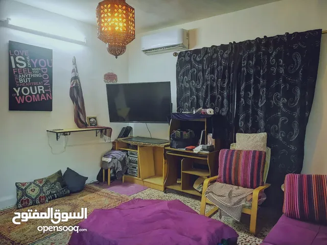 115 m2 4 Bedrooms Apartments for Sale in Amman Jabal Amman
