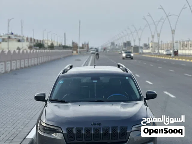 Used Jeep Cherokee in Basra