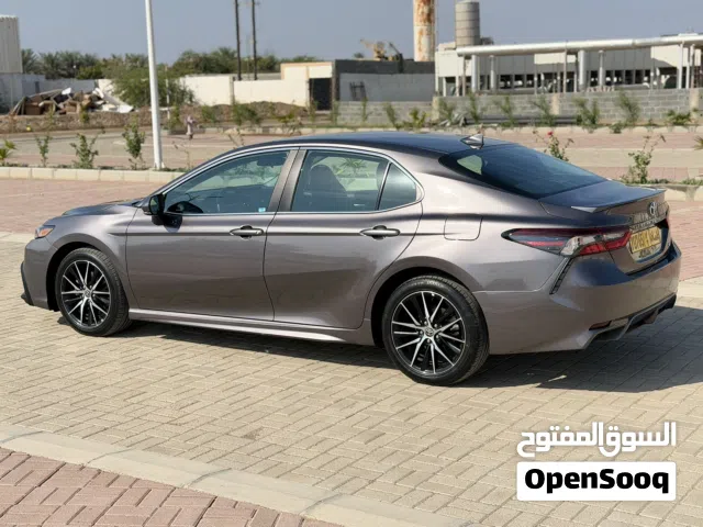 تويوتا كامري 2023 SE نقط عمياء  ( بدون خروج إيرباجات )