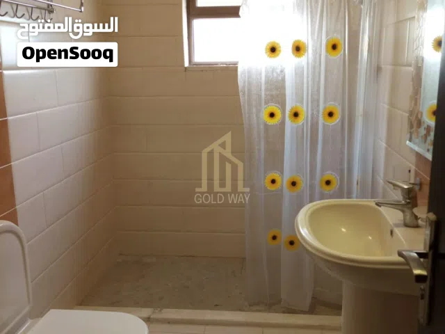 قرب مسجد العساف شقة طابق ثاني 214م مفروشة جزئي بسعر مميز /  ref 1318