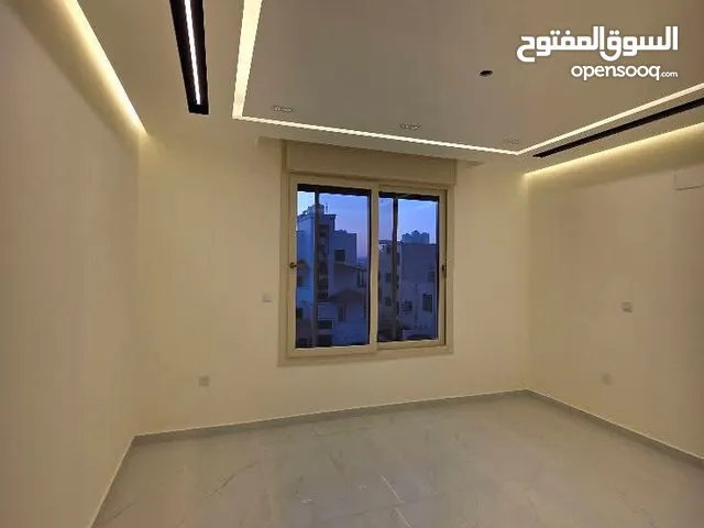 للبيع شقه بناء جديد طابق ثاني هندسي يوجد مصعد 130متر سوبر ديلوكس