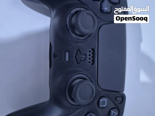 يد ps5 سوداء اصلية للبيع