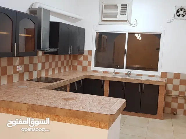 120 m2 2 Bedrooms Apartments for Rent in Central Governorate Sanad
