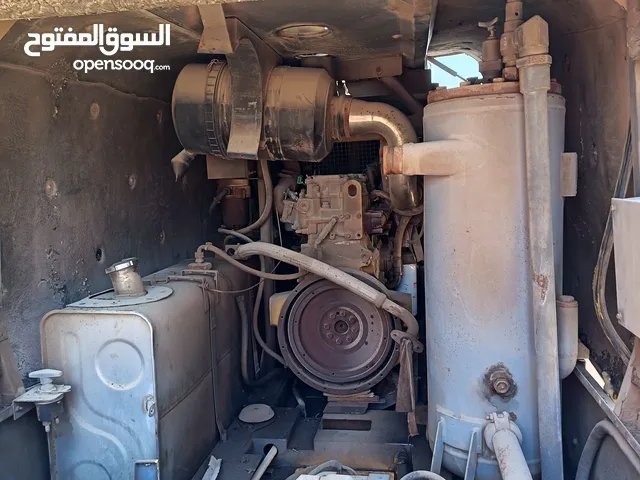 نشتري جميع انواع السكراب المعدات المستعمله والشغاله والحديد والألمنيوم