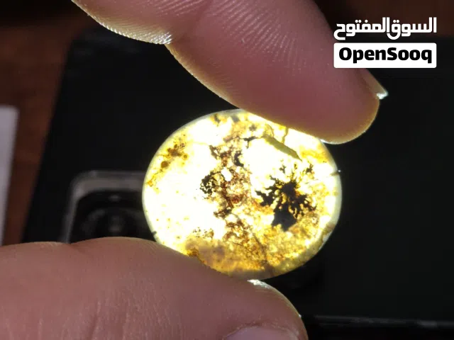 أحجار الستريت. فيروز نيسابور. زمرد برازيلي. جمشت أسود. ياقوت بنفسجي. ياقوت أحمر أفريقي. عقيق يمني أص