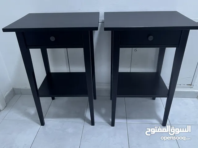 طاولة ايكيا اسود