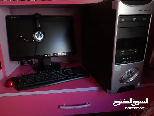كمبيوتر للبيع بحالة جيدة