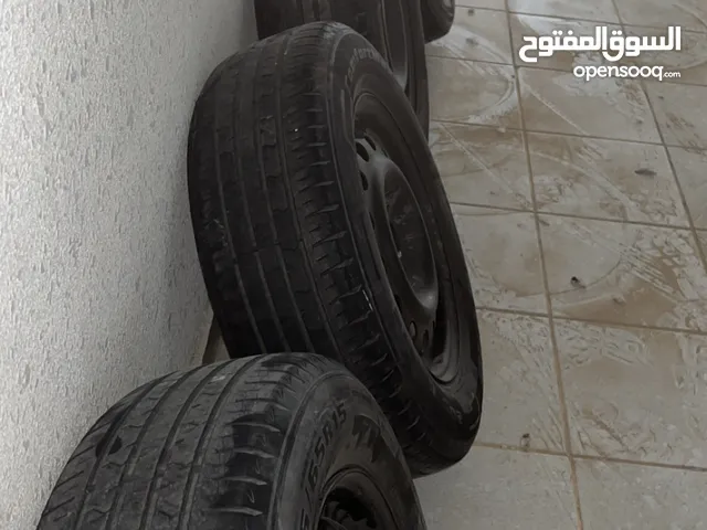 جنوط سوح بكفراتها نظيفة مقاس 15