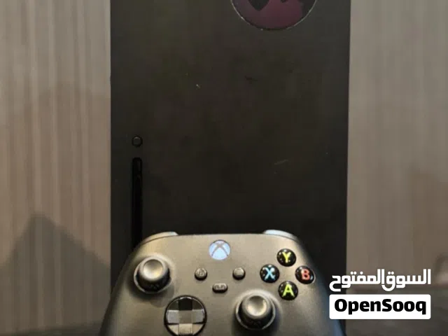 للبيع Xbox Series X سعة 1 الجهاز بحالة ممتازة جدًا، استخدام شخصي وخفيف، ويعمل بكفاءة 100% بدون أي مش